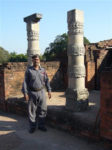 檔案:Temple remains at Nalanda University (Small).JPG