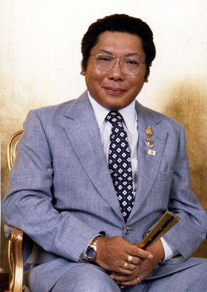 chgyam trungpa 邱阳创巴仁波切